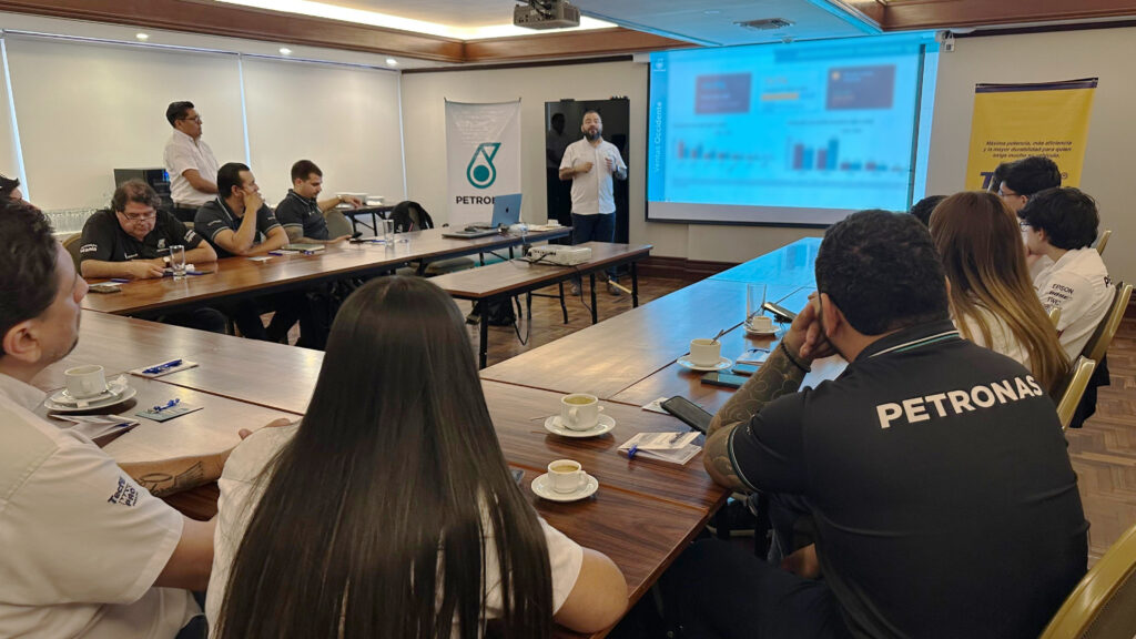 Reunión Trimestral Comercial y Proyección Estratégica Q3-2026